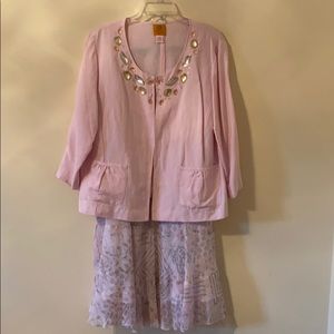 Women’s plus size skirt and blouse set.